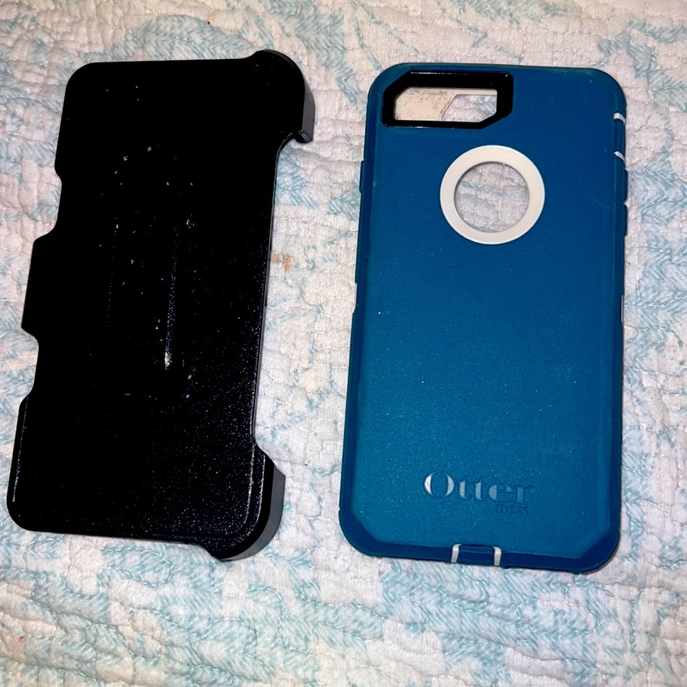 OtterBox full case doesn’t have a screen protector in it anymore